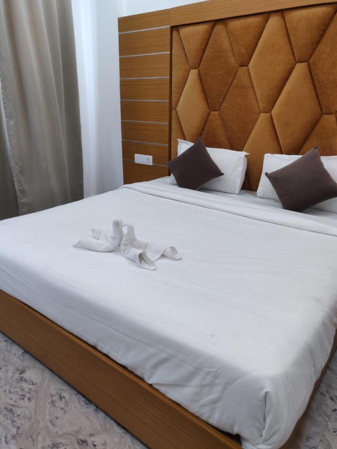 Hotel Virasat By Bookingcare Chhatarpur Exteriör bild