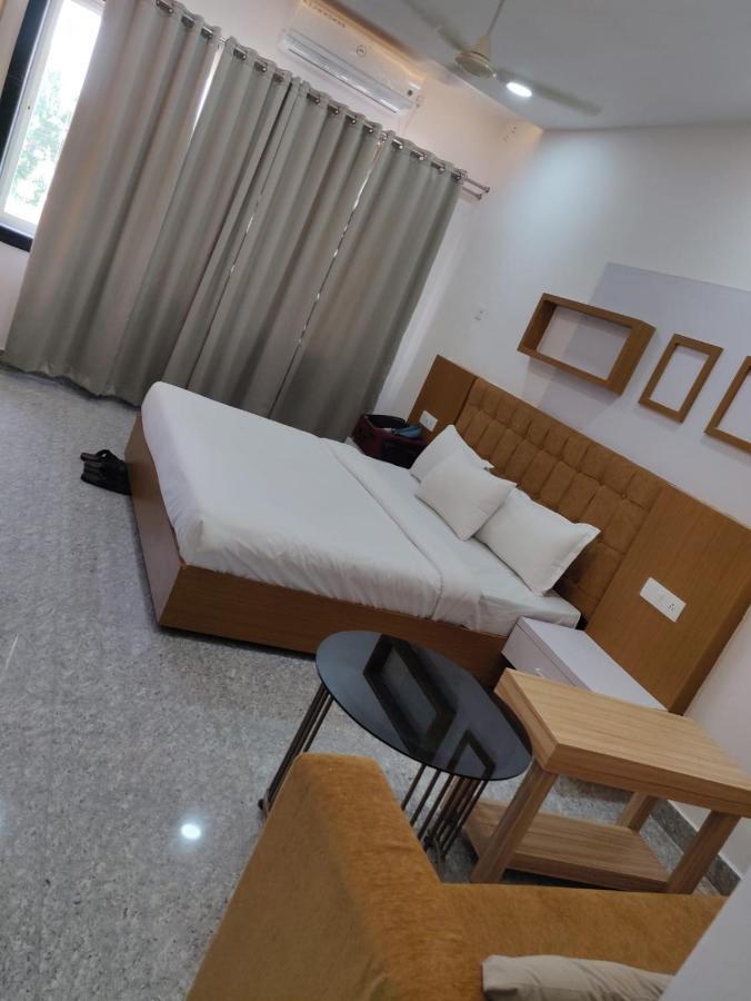 Hotel Virasat By Bookingcare Chhatarpur Exteriör bild