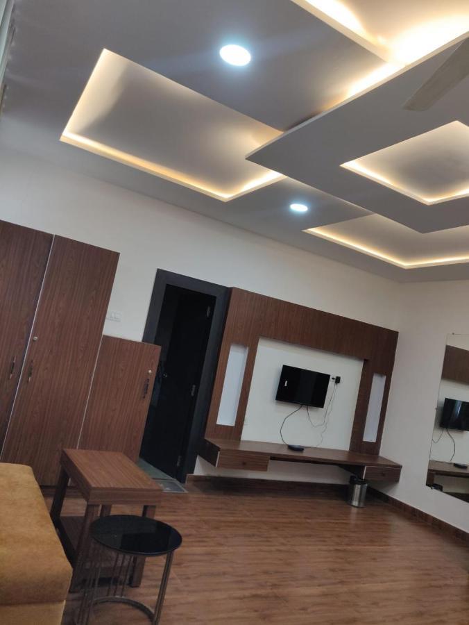 Hotel Virasat By Bookingcare Chhatarpur Exteriör bild