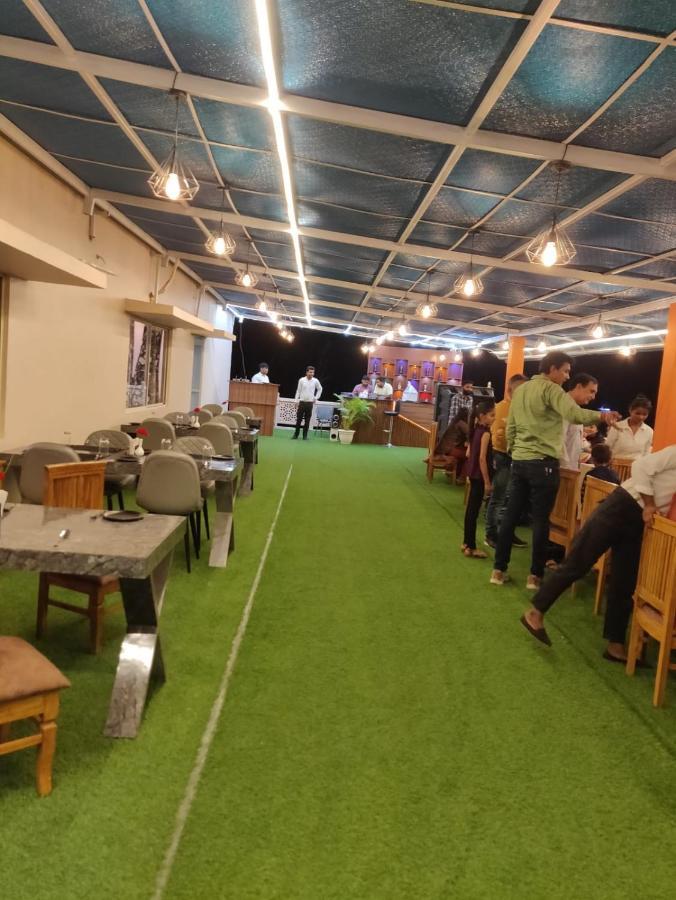 Hotel Virasat By Bookingcare Chhatarpur Exteriör bild