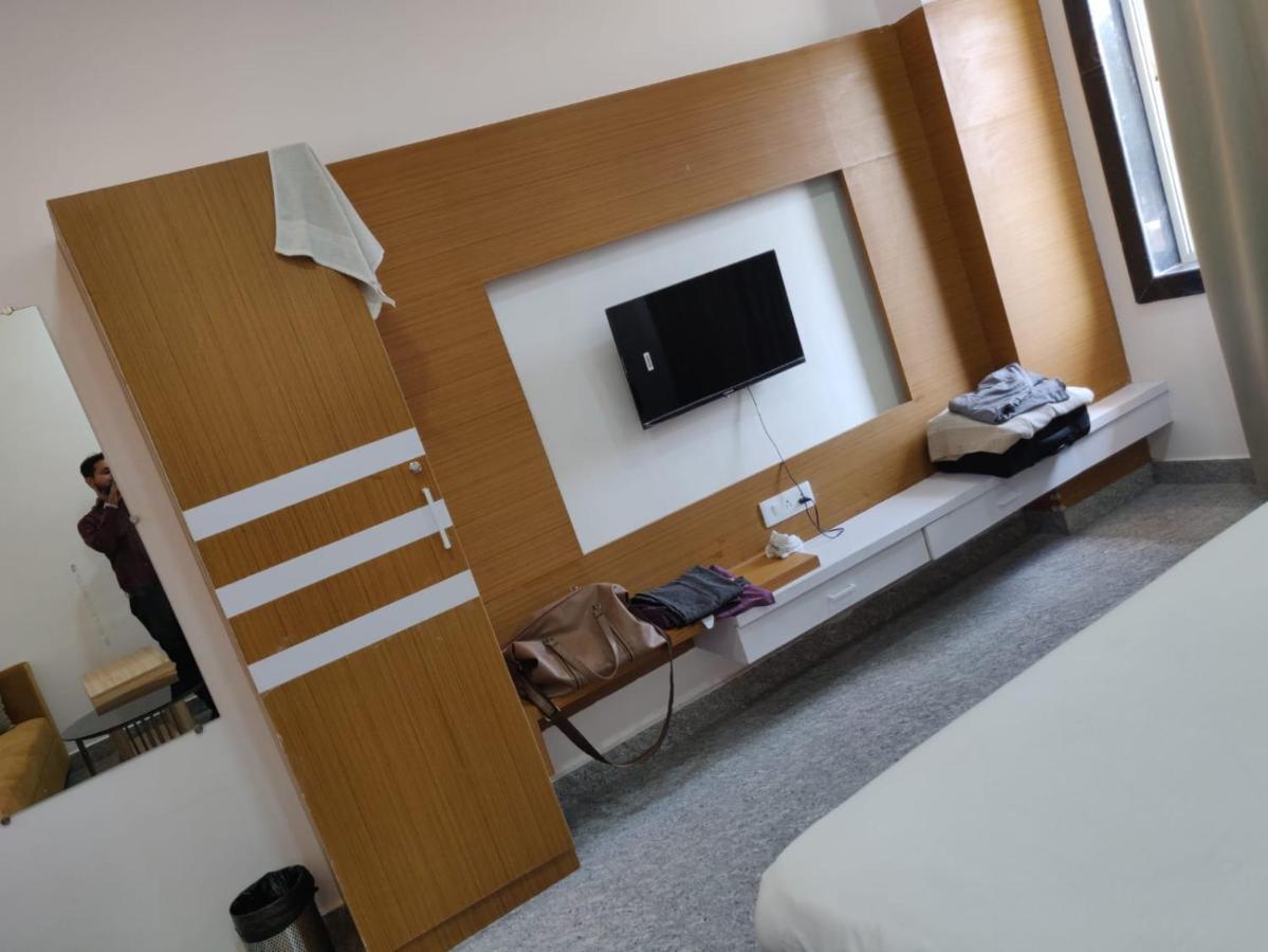 Hotel Virasat By Bookingcare Chhatarpur Exteriör bild