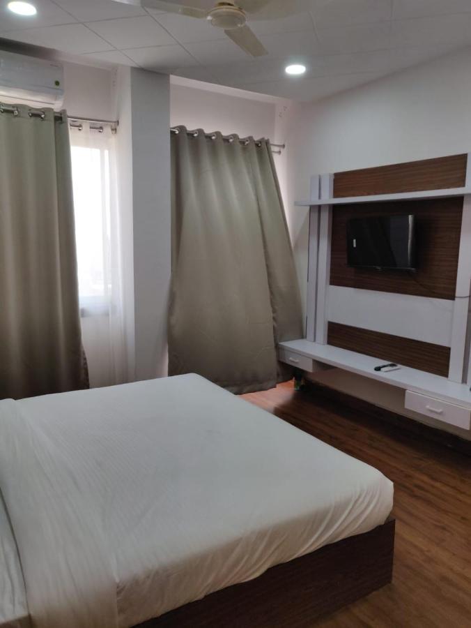 Hotel Virasat By Bookingcare Chhatarpur Exteriör bild