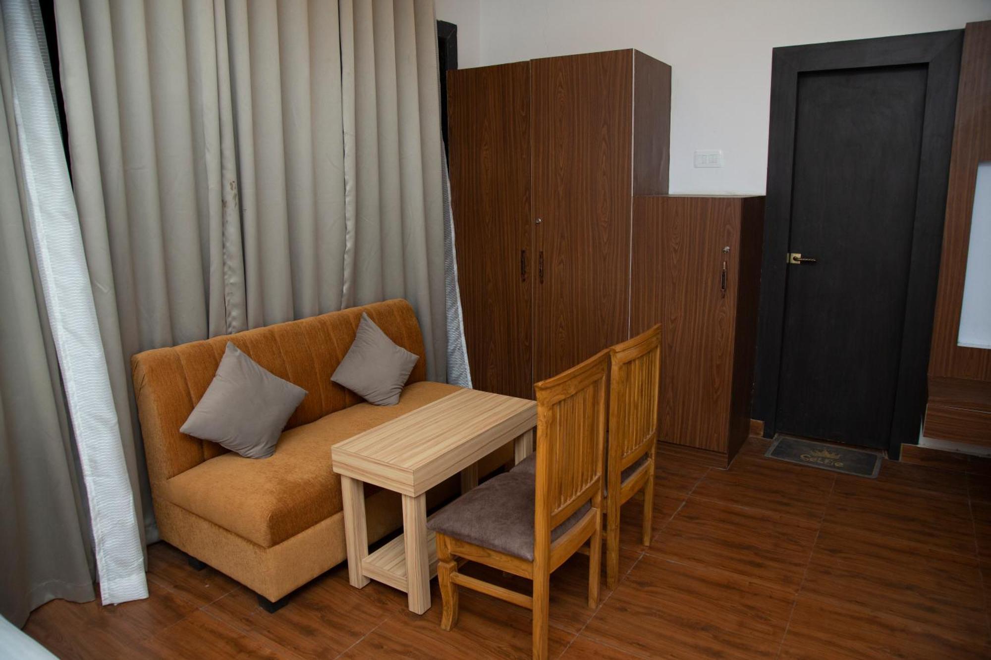 Hotel Virasat By Bookingcare Chhatarpur Exteriör bild